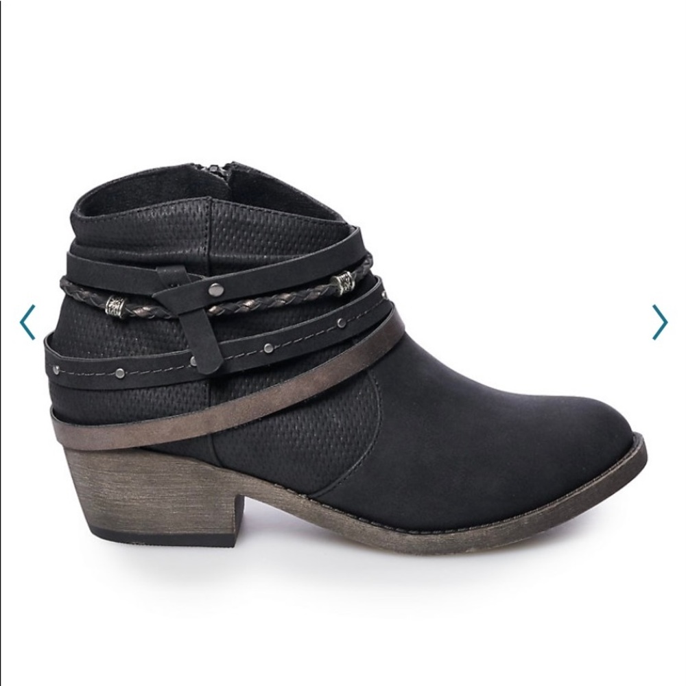 SO Celery Women’s Ankle Boots